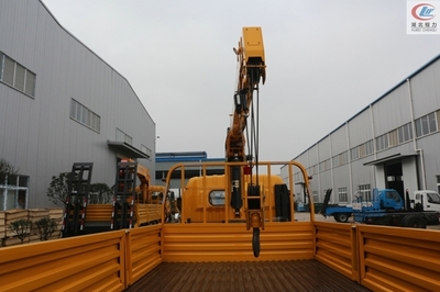 南安隨車吊采購指南 渠道、選擇與注意事項